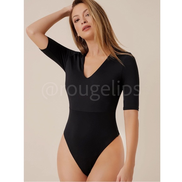 Black V-Neck Slim Fit Bodysuit Half Sleeve - Picture 2 of 7